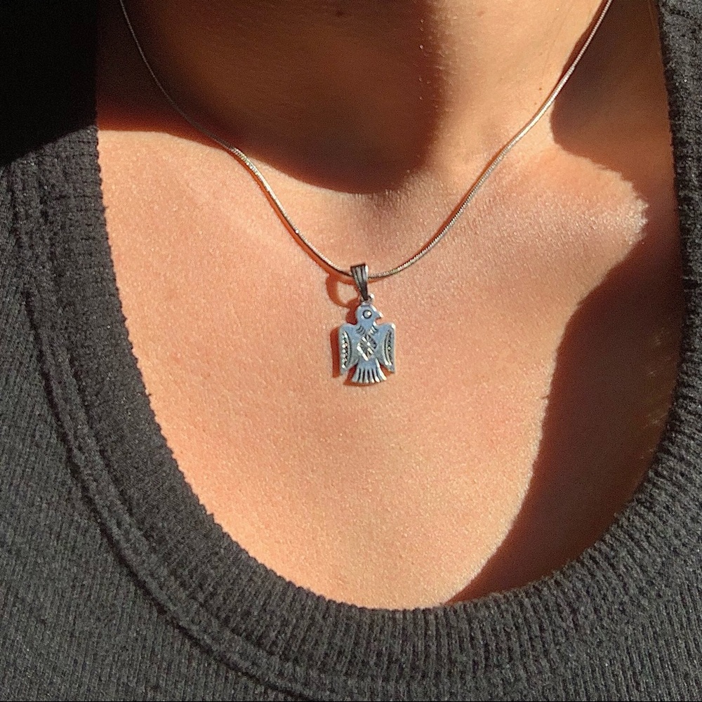 • NEW! Dainty Thunderbird Choker • - Picture 9 of 12